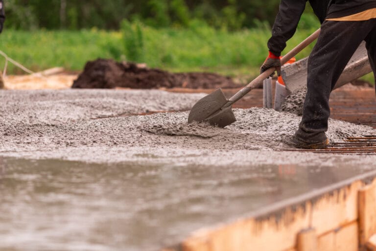 réalisation d'un chape en béton désactivé