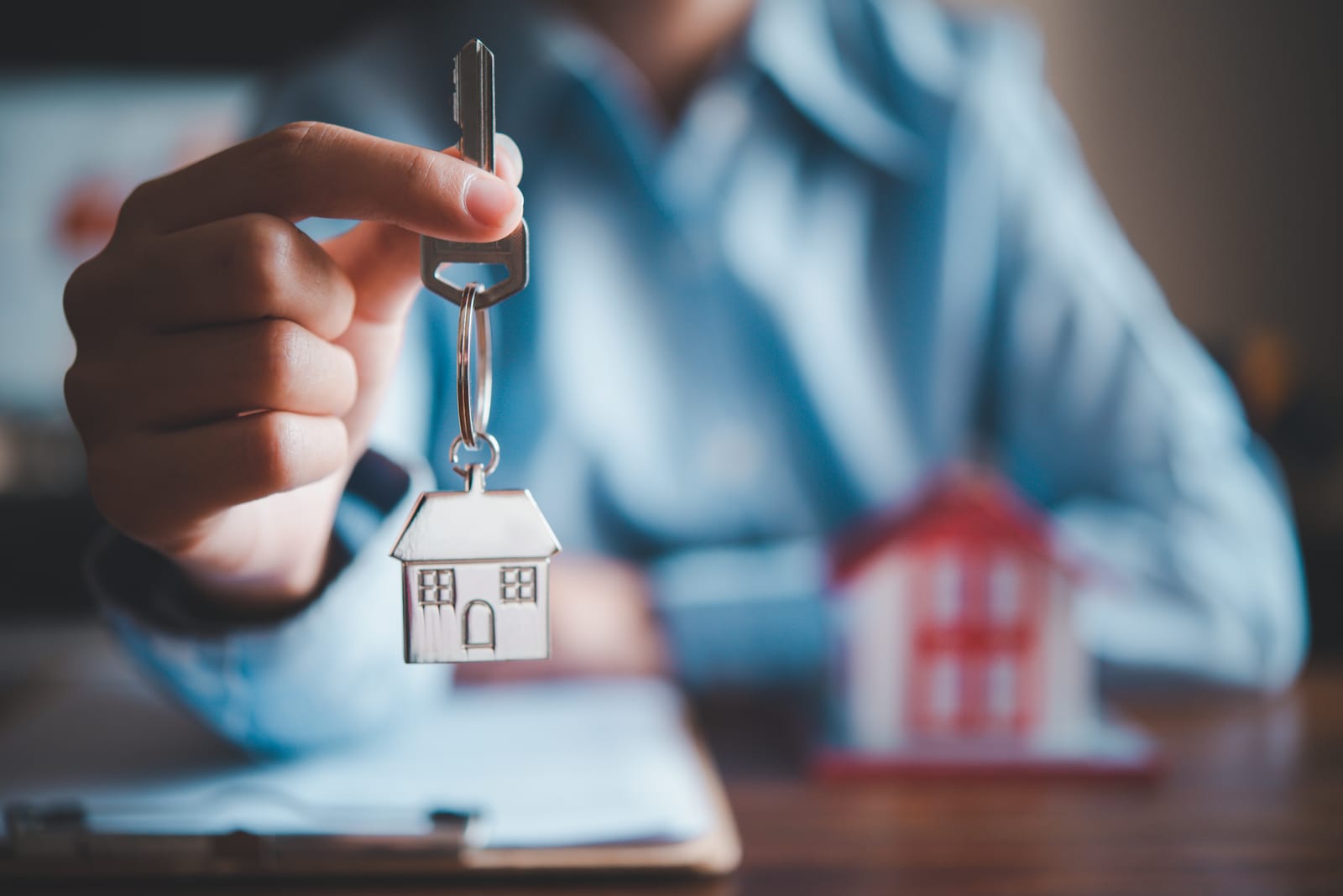 Maison à ossature métallique : prix au m² et avantages 2025
